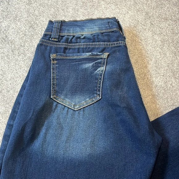 Burberry Dark Wash Denim, Size 5. - Picture 3 of 11